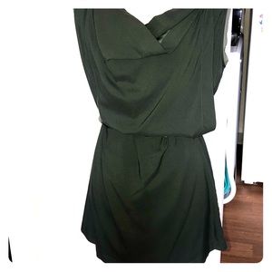 Simply Vera Wang olive green sleeveless belted top